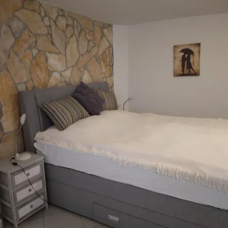 Sv.nikole Apartment Tribalj